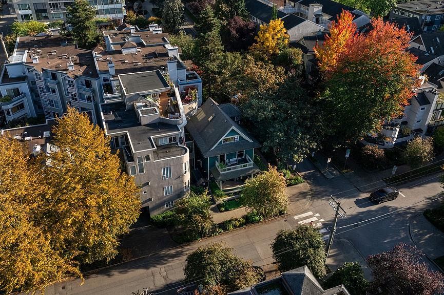 1056 Nicola Street Vancouver, BC - 20