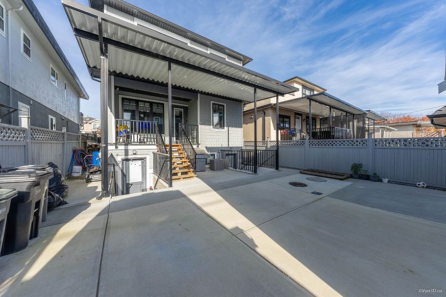 1 926 E 58th Avenue Vancouver, BC - 34