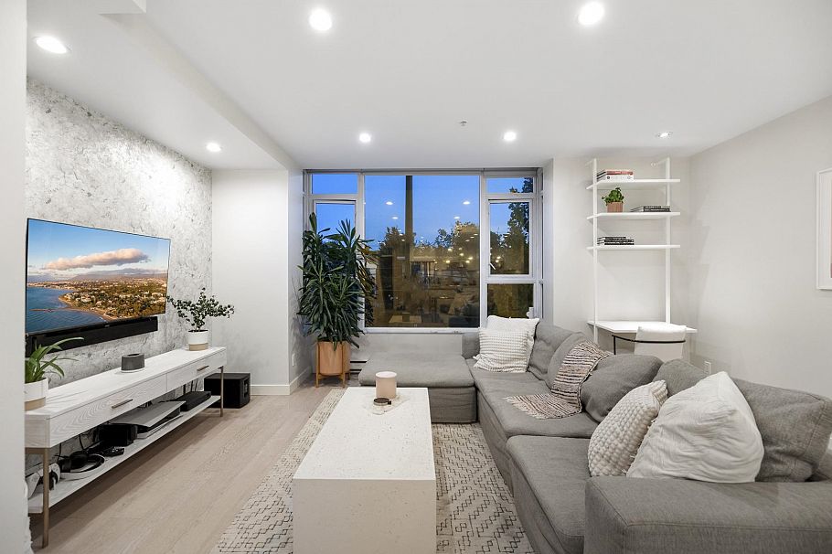 211 1961 Collingwood Street Vancouver, BC - 10