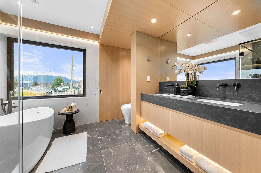 3679 Pandora Street Vancouver, BC - 16