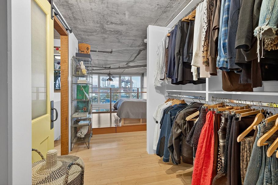 403 289 Alexander Street Vancouver, BC - 25