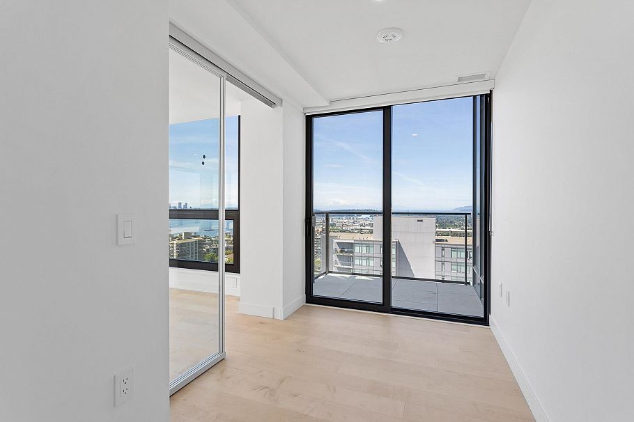 1602 135 E 13th Street North Vancouver, BC - 38