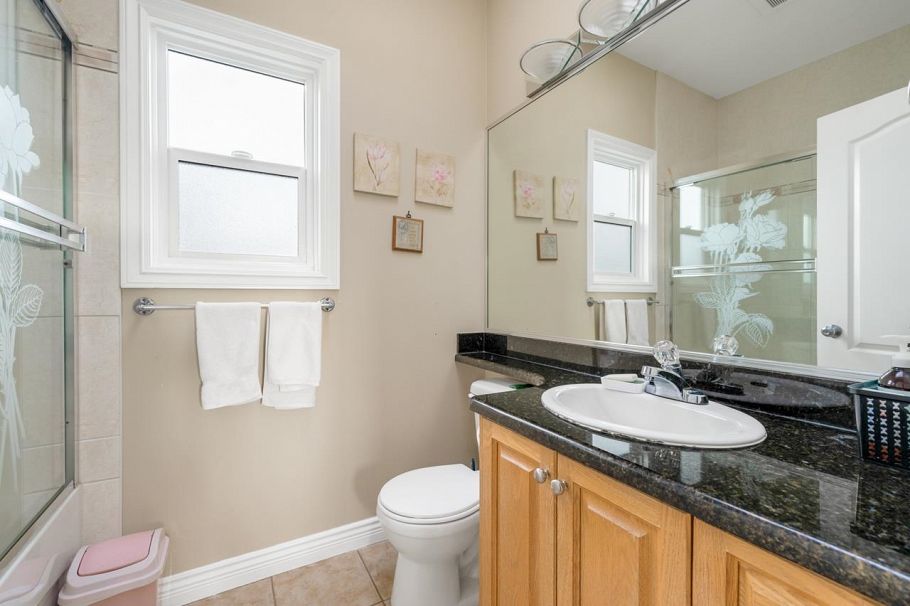 4694 Mchardy Street Vancouver, BC - 12