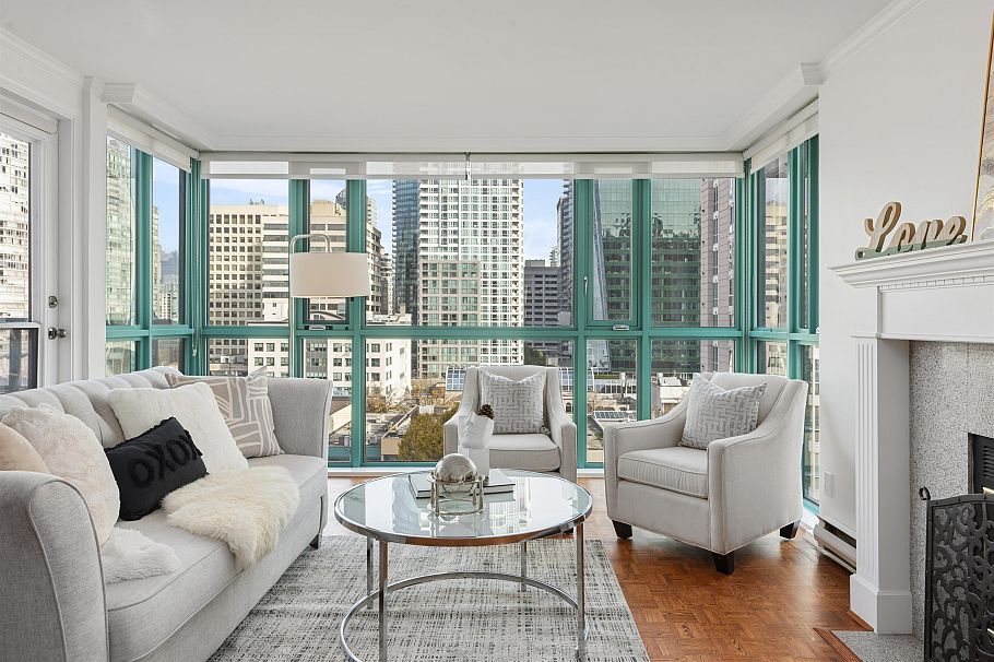 805 1132 Haro Street Vancouver, BC - 2