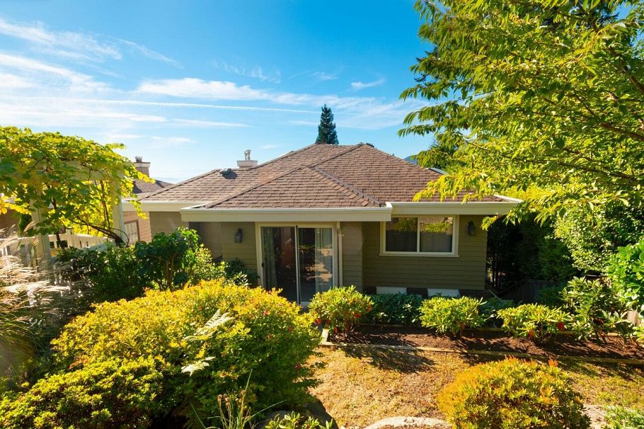 4080 St. Pauls Avenue North Vancouver, BC - 34