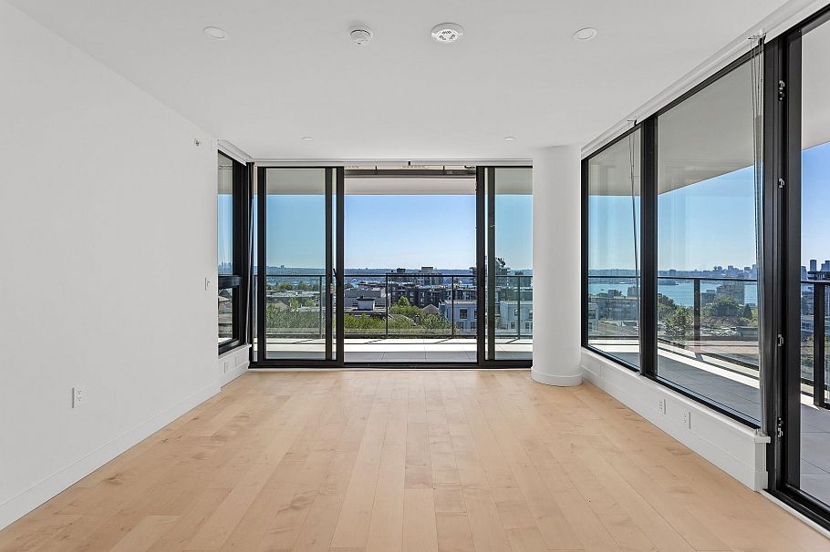 703 135 E 13th Street North Vancouver, BC - 6