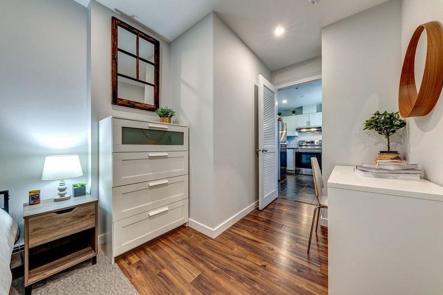809 555 Abbott Street Vancouver, BC - 25