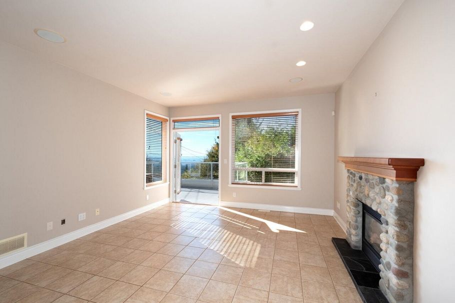 4080 St. Pauls Avenue North Vancouver, BC - 6