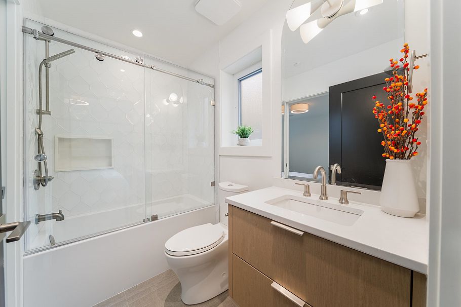 3783 W 27th Avenue Vancouver, BC - 28