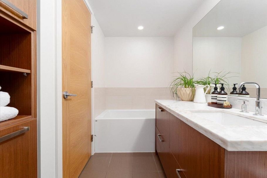 2953 Wall Street Vancouver, BC - 21