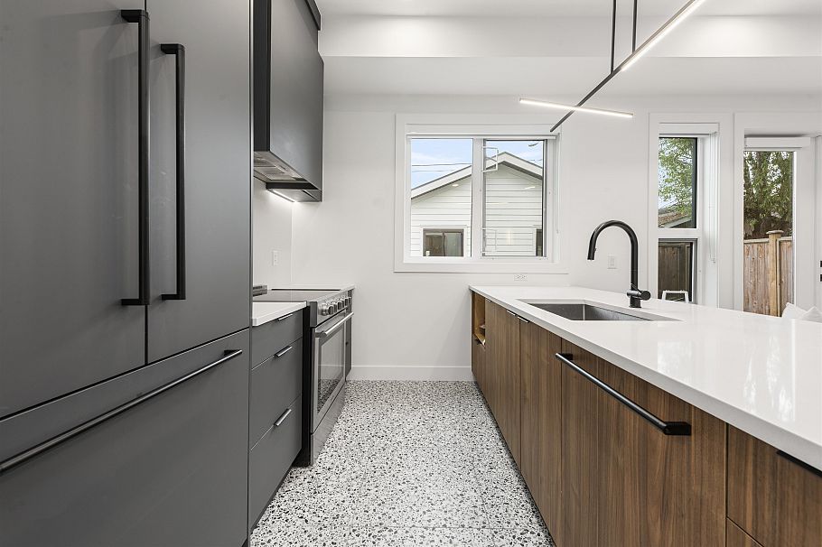 4014 Rupert Street Vancouver, BC - 3