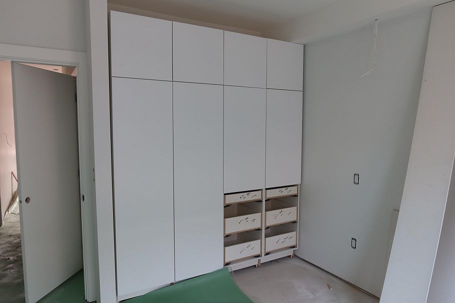 A 2735 W 8th Avenue Vancouver, BC - 9