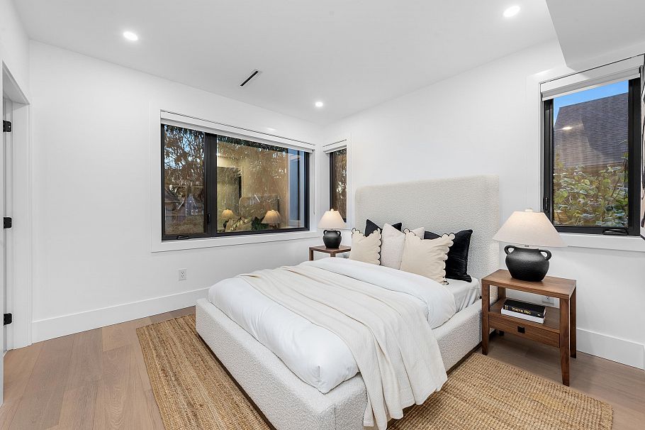 2 275 W 17th Avenue Vancouver, BC - 9