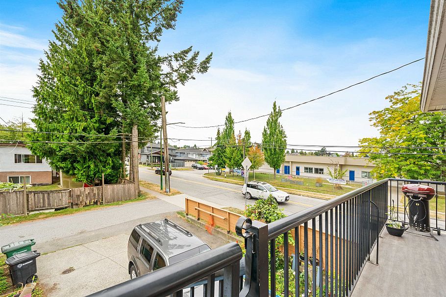 3806 Pine Street Burnaby, BC - 24