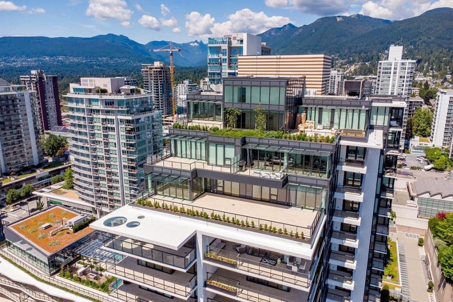 1602 135 E 13th Street North Vancouver, BC - 3