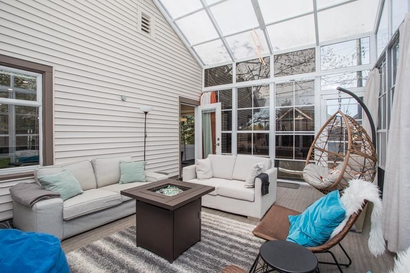 344 W 23rd Street North Vancouver, BC - 16