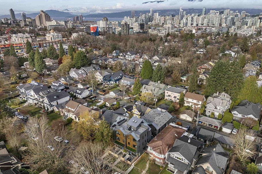 2 273 W 17th Avenue Vancouver, BC - 9