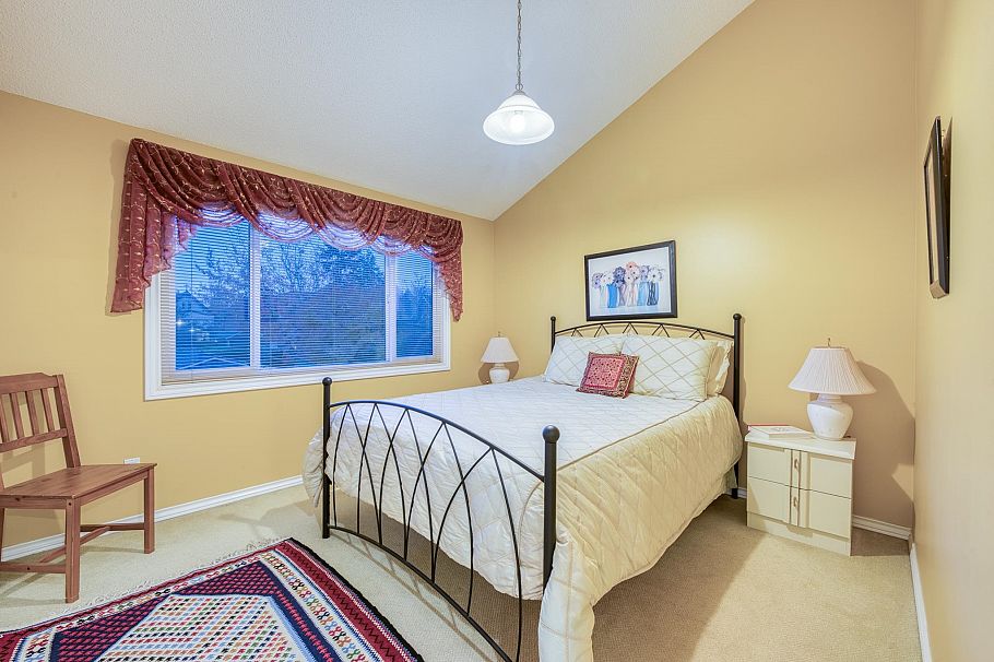 1428 W 37th Avenue Vancouver, BC - 26