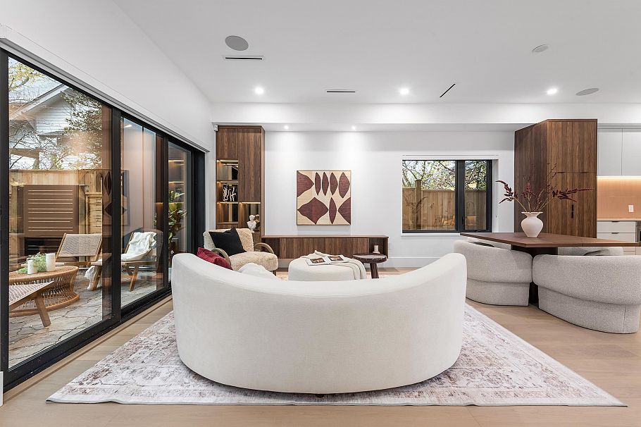 2 273 W 17th Avenue Vancouver, BC - 2