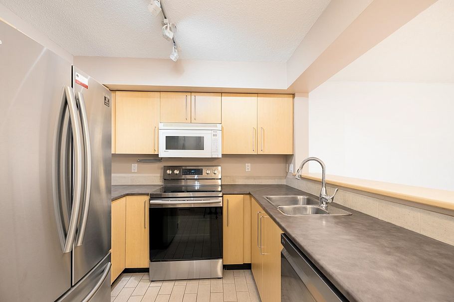 310 2768 Cranberry Drive Vancouver, BC - 14