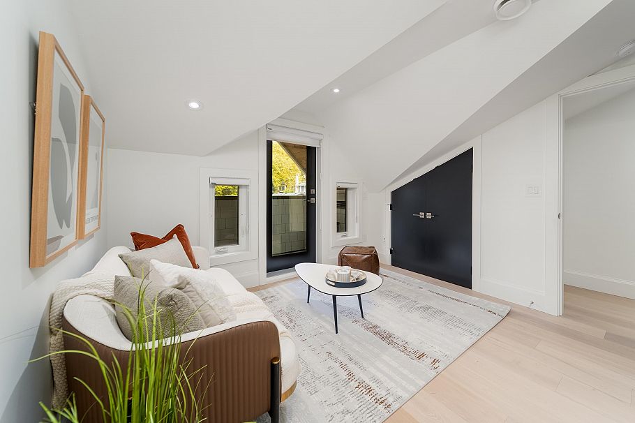 3783 W 27th Avenue Vancouver, BC - 33