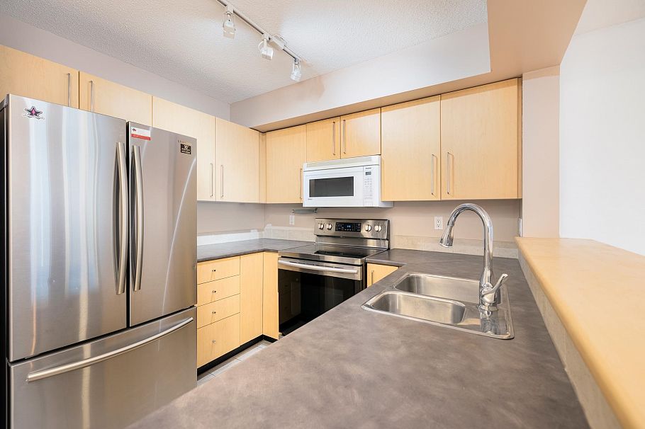 310 2768 Cranberry Drive Vancouver, BC - 13