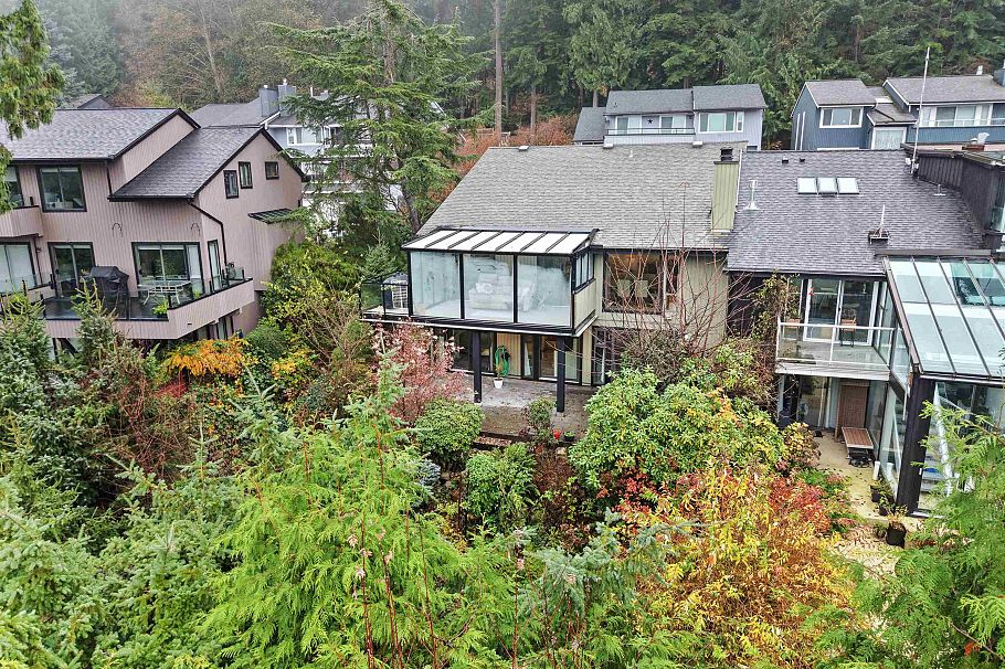 5625 Eagle Court North Vancouver, BC - 28