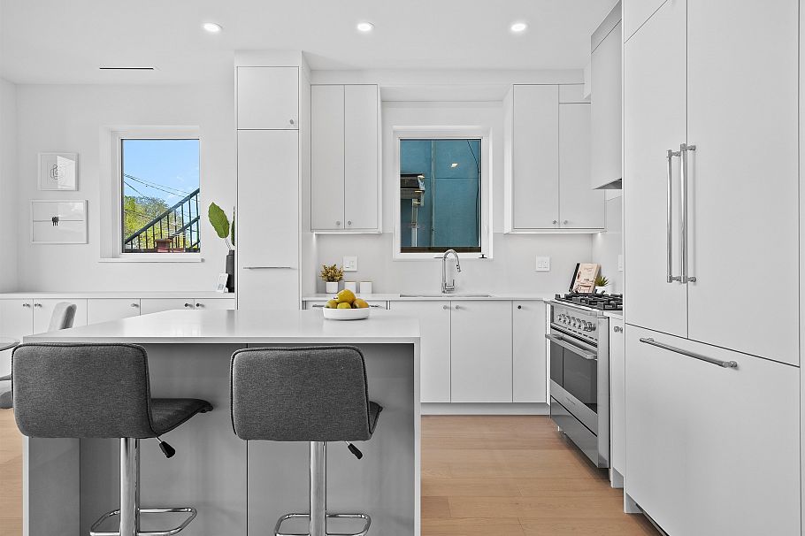 2 2253 Grant Street Vancouver, BC - 7