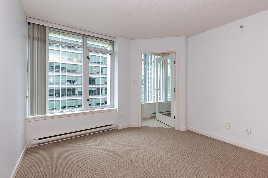 1203 610 Granville Street Vancouver, BC - 5