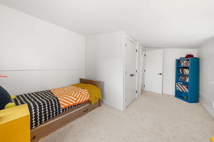 2052 Capilano Road North Vancouver, BC - 22