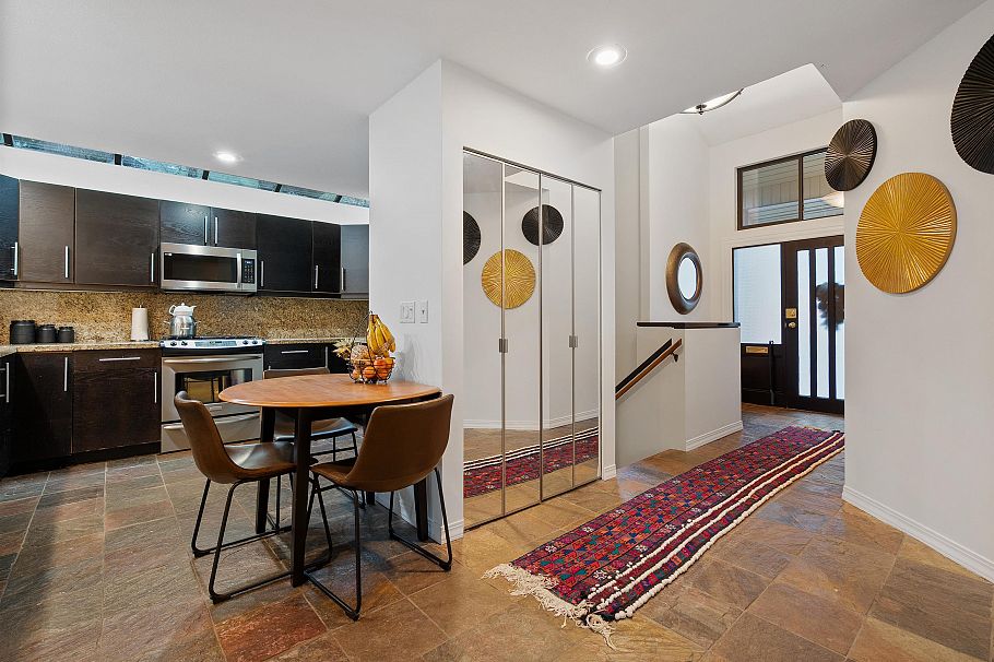 5625 Eagle Court North Vancouver, BC - 13