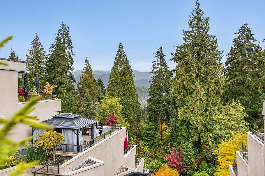 102 1500 Ostler Court North Vancouver, BC - 38