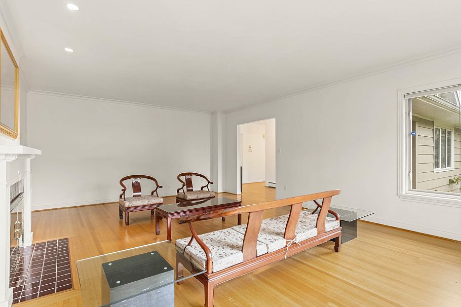 1270 W 46th Avenue Vancouver, BC - 8