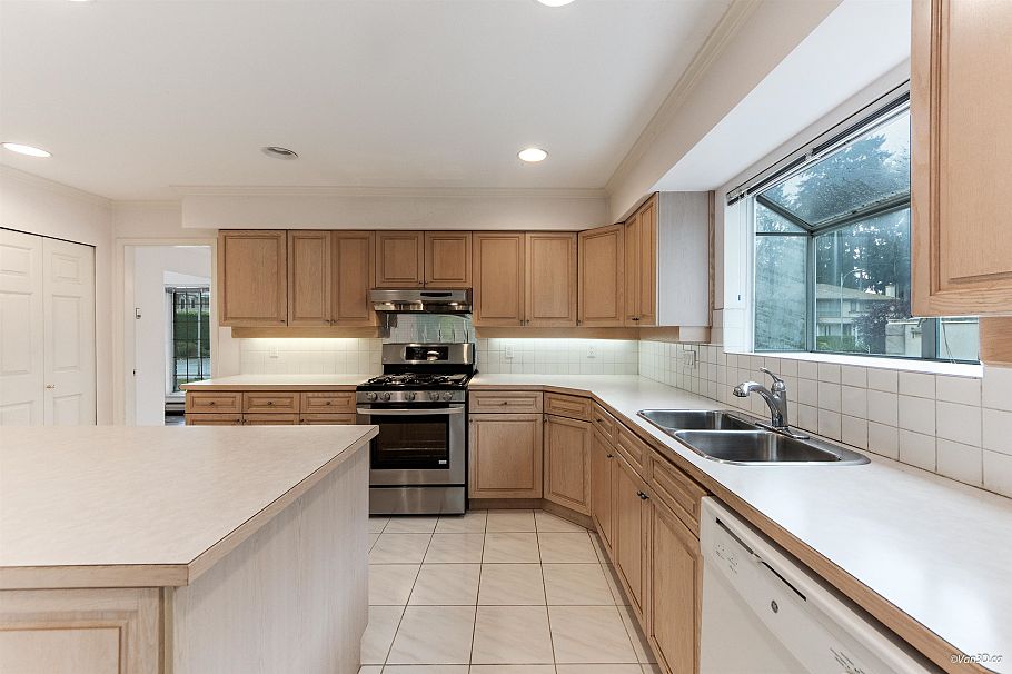 6633 Montgomery Street Vancouver, BC - 13