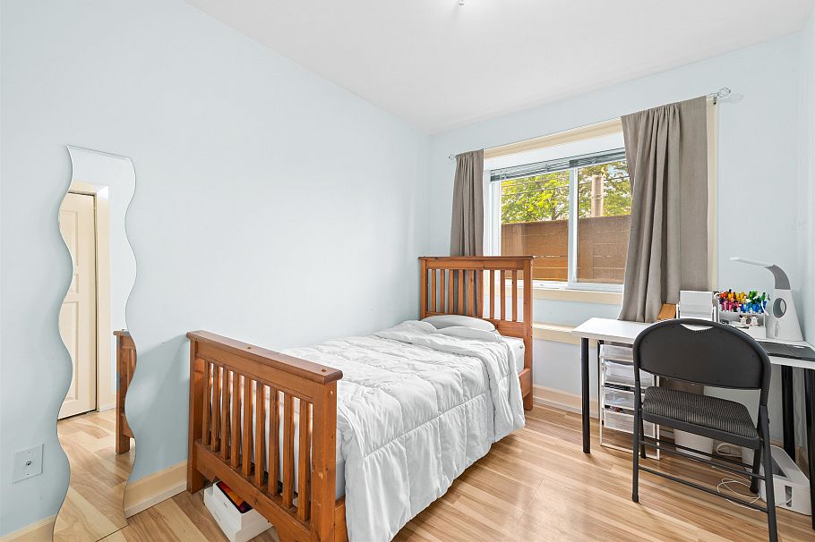 3806 Pine Street Burnaby, BC - 17