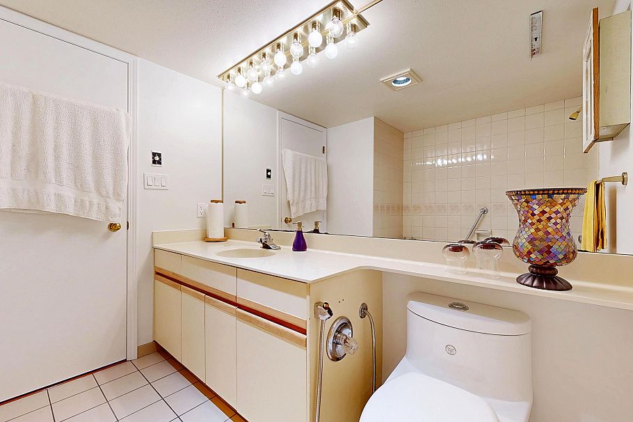 1005 995 Roche Point Drive North Vancouver, BC - 22