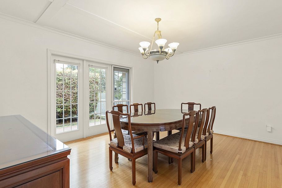 1270 W 46th Avenue Vancouver, BC - 9