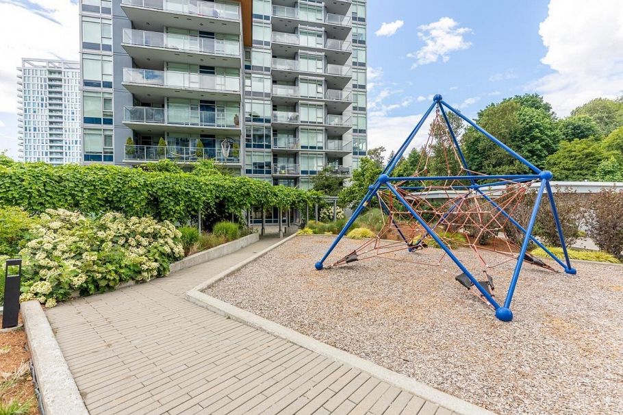 2008 8538 River District Crossing Vancouver, BC - 18