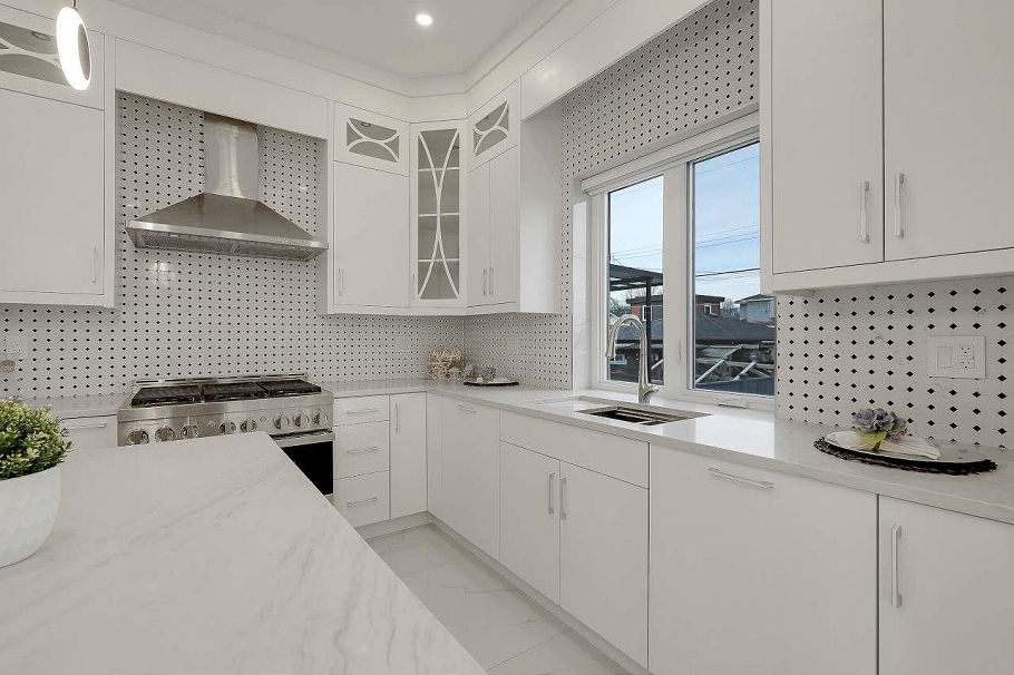 3073 E 3rd Avenue Vancouver, BC - 15