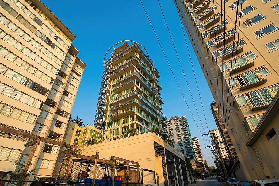 1506 1221 Bidwell Street Vancouver, BC - 3