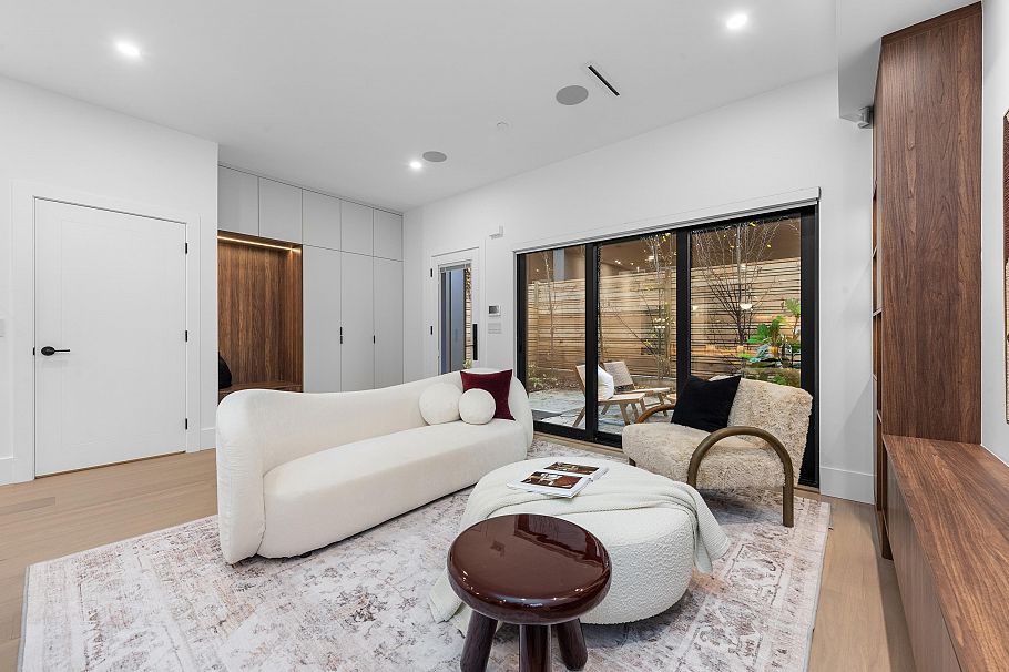 2 273 W 17th Avenue Vancouver, BC - 12