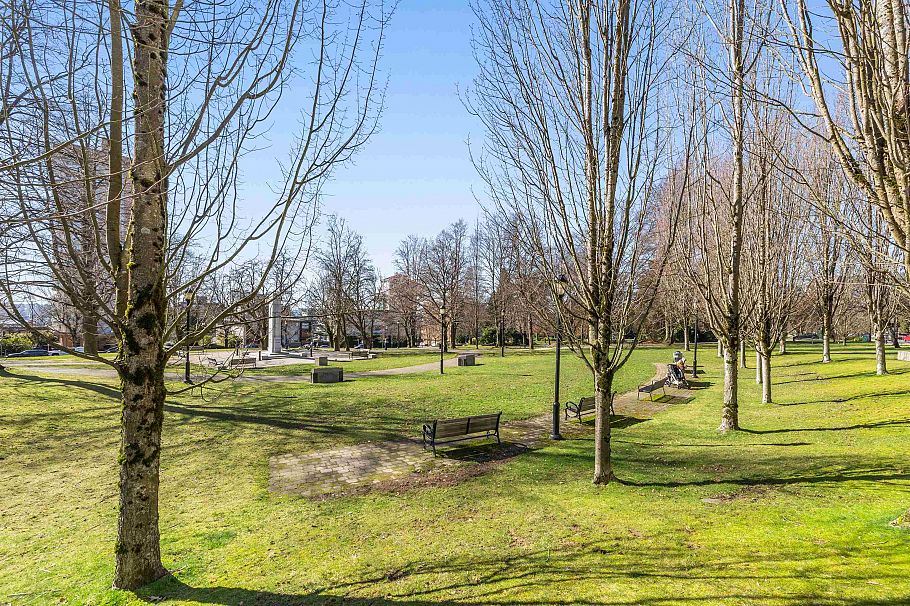 601 140 E Keith Road North Vancouver, BC - 38