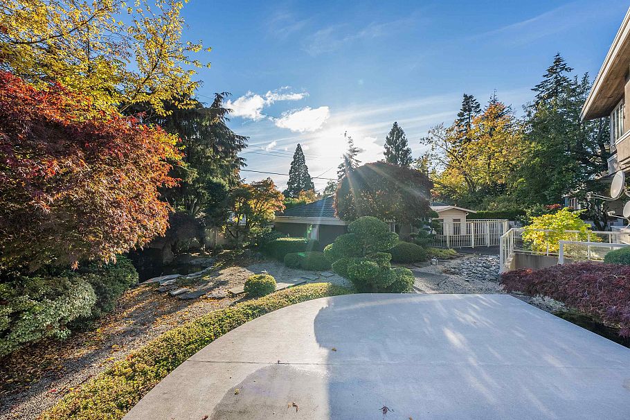 1426 W 48th Avenue Vancouver, BC - 26