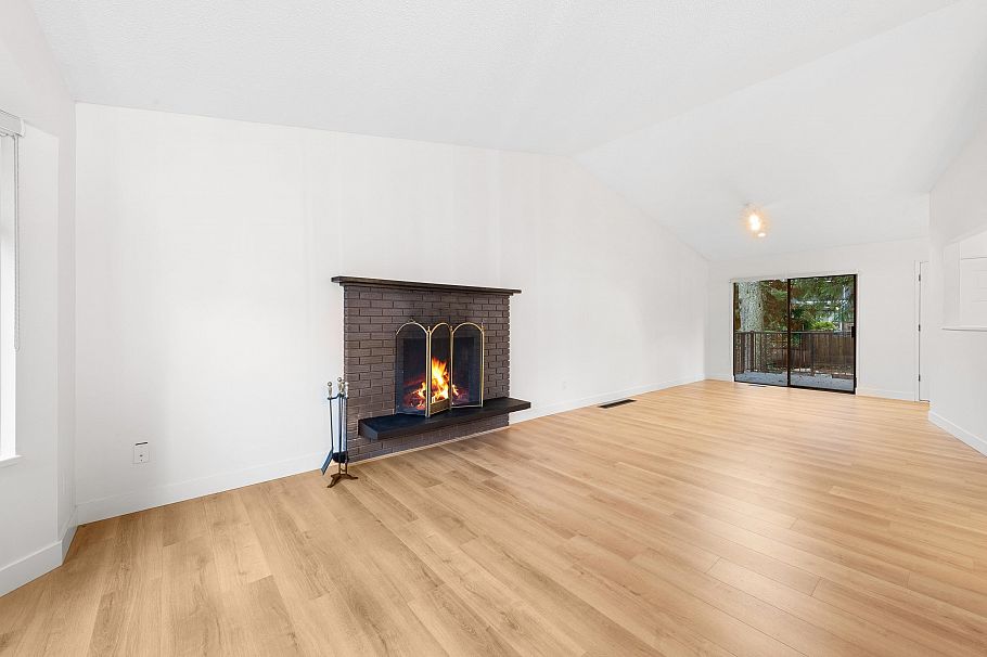 1777 Caledonia Avenue North Vancouver, BC - 12