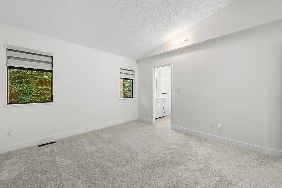 1777 Caledonia Avenue North Vancouver, BC - 21