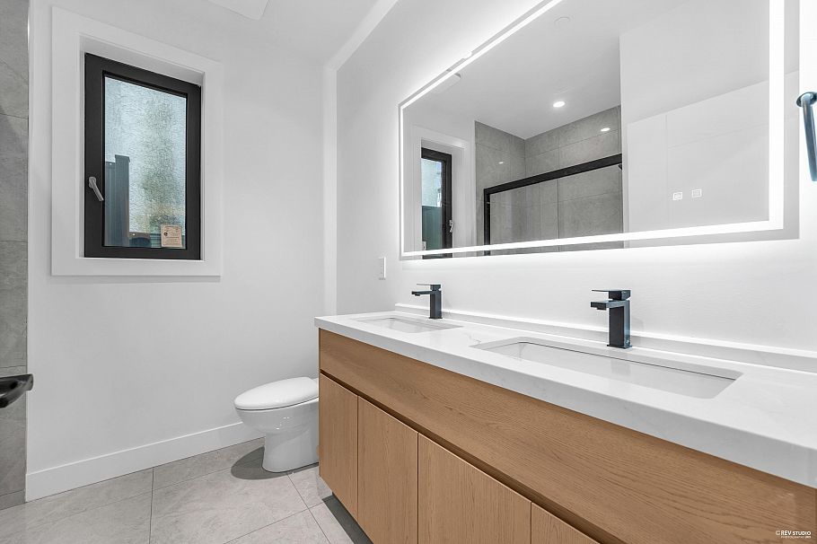 2 262 E 65th Avenue Vancouver, BC - 19