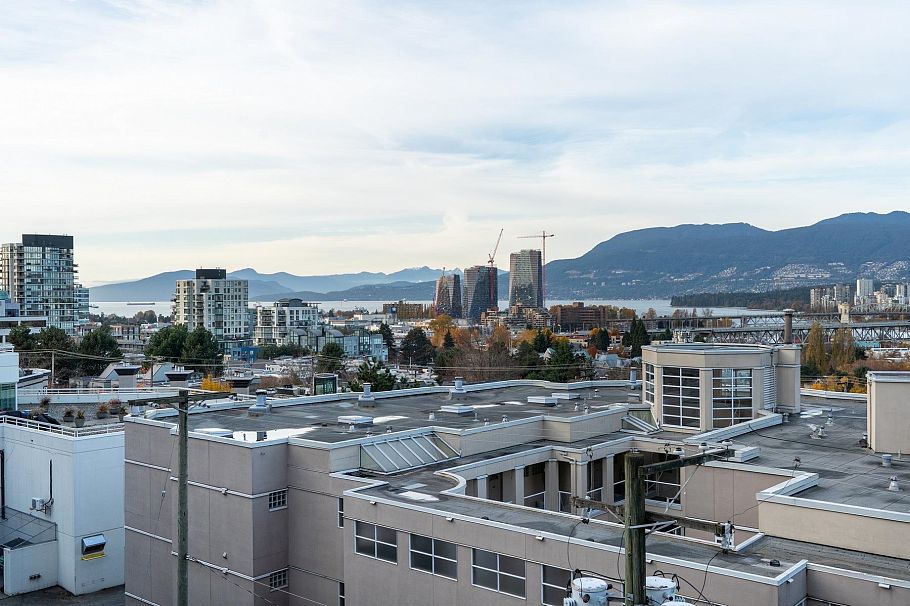 401 1235 W Broadway Vancouver, BC - 5