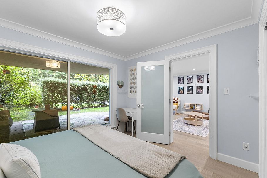 102 1500 Ostler Court North Vancouver, BC - 20