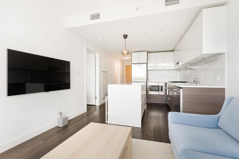 2008 8538 River District Crossing Vancouver, BC - 3