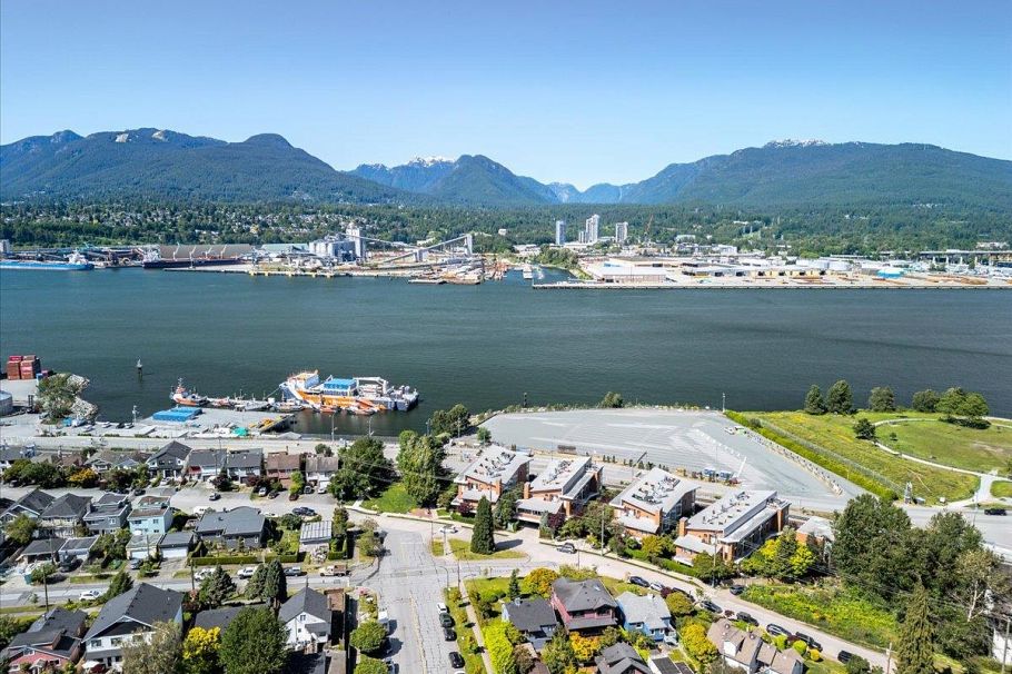 2953 Wall Street Vancouver, BC - 34